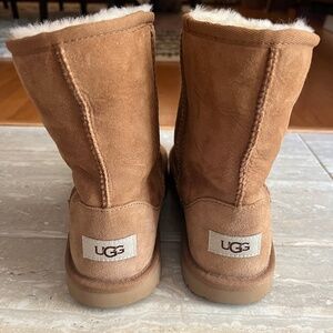 Ugg kids boots